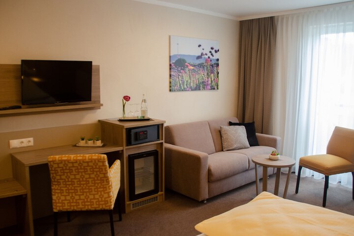 Room 25 of 75