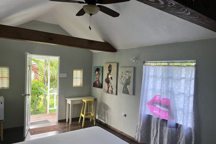 Room 4 of 105