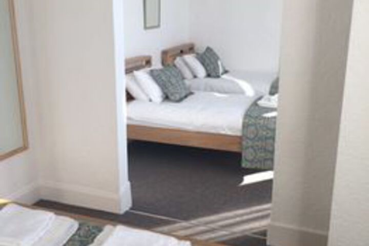 Room 30 of 48