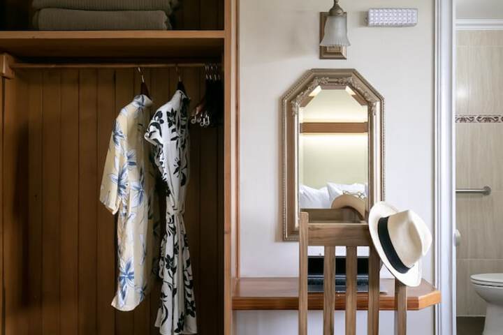Room 18 of 50