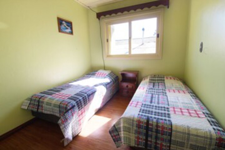 Room 11 of 18