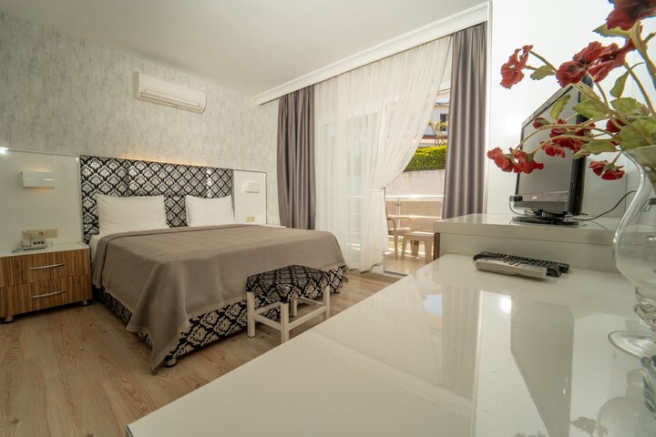 Room 20 of 66