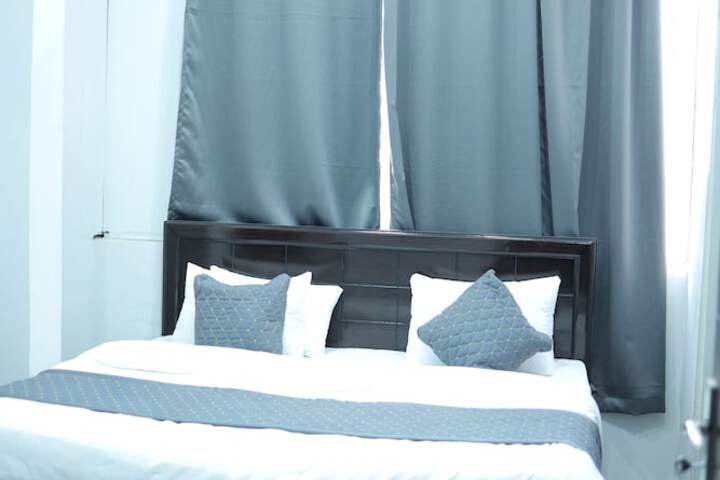 Room 5 of 14