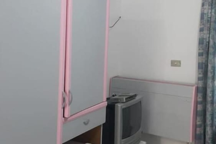 Room 15 of 17