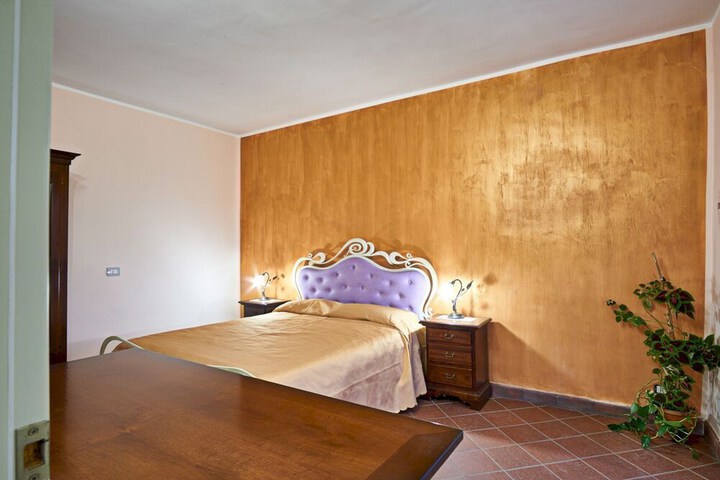Room 34 of 91