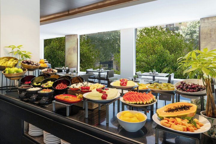 Breakfast/Coffee Service 76 of 124
