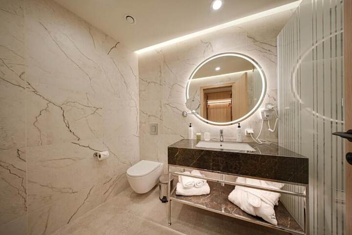 Room 14 of 45