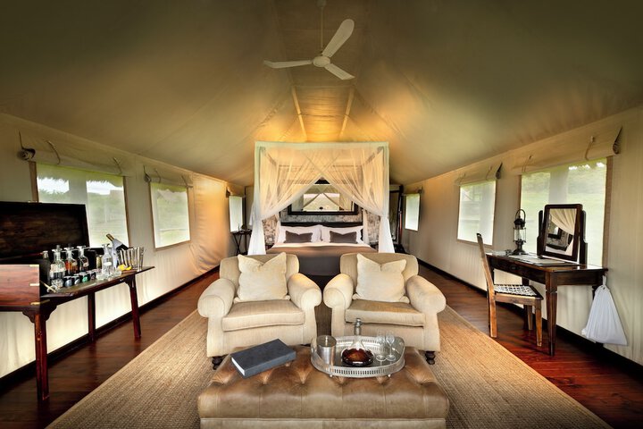 Room 2 of 49