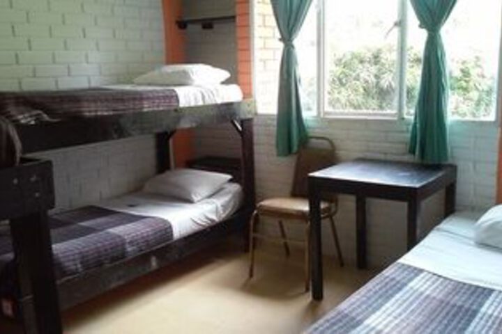Room 9 of 14