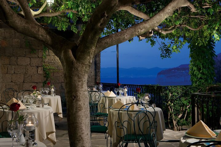 Dining 69 of 84