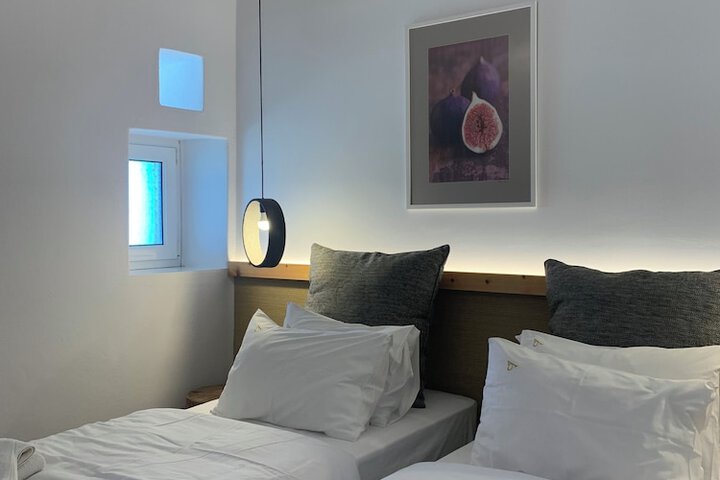 Room 14 of 71