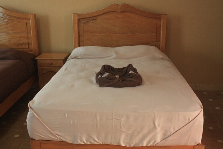 Room 8 of 29