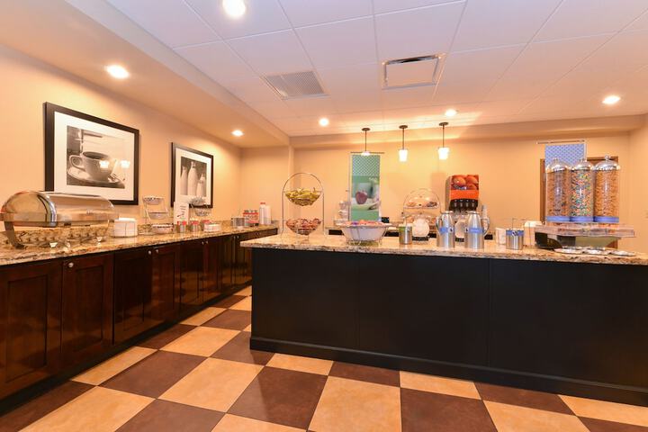 Snack bar