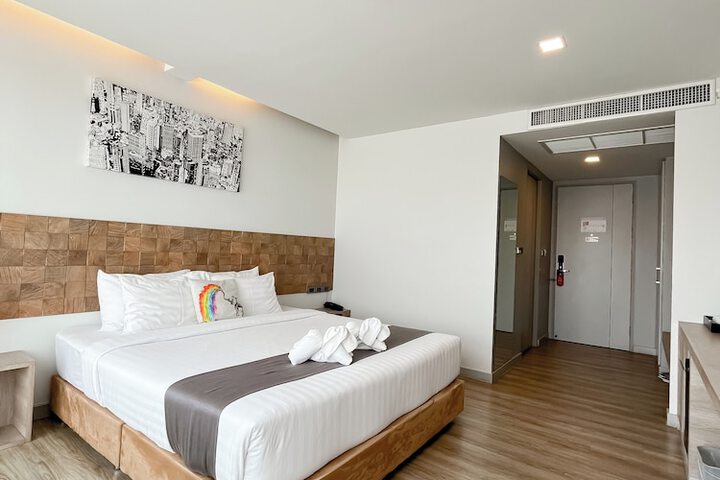 Room 8 of 52