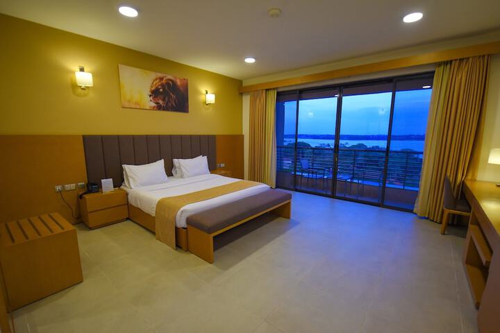 Room 29 of 61
