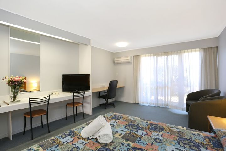 Room 2 of 36