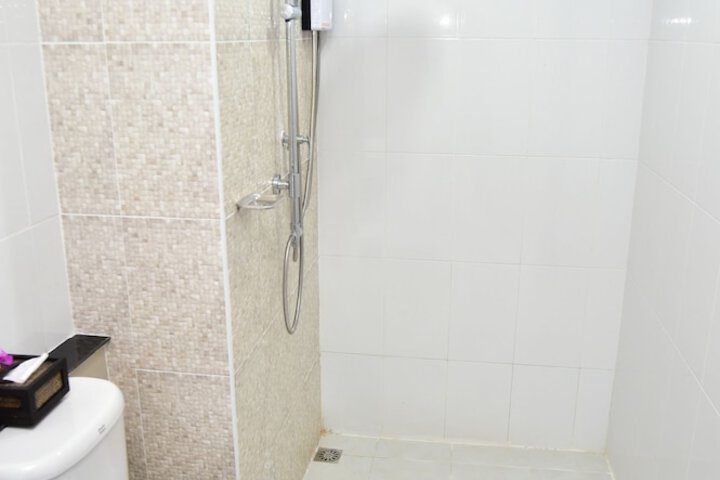 Room 7 of 13