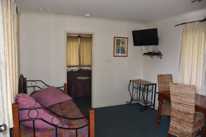 Room 11 of 41