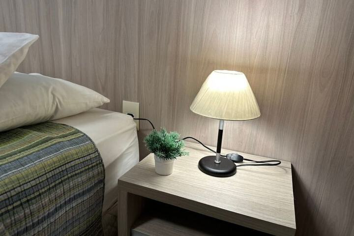 Room 12 of 73