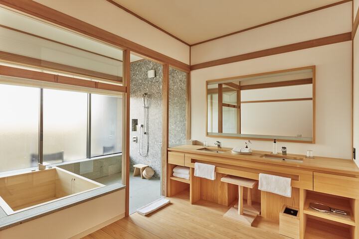 Room 19 of 71