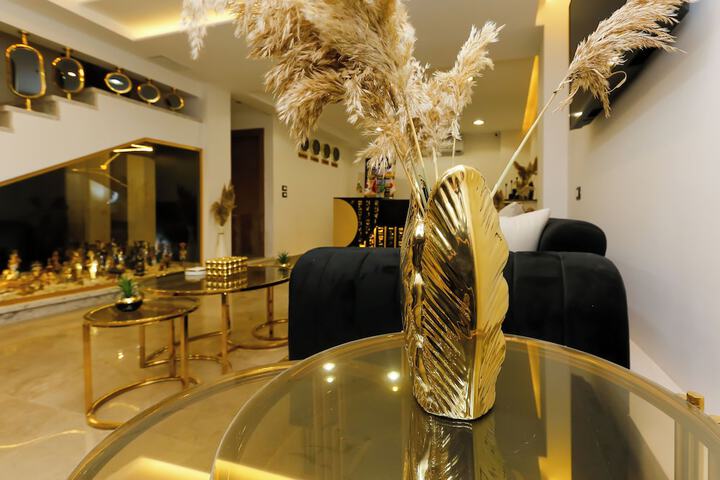 Hotel Interior 8 of 150