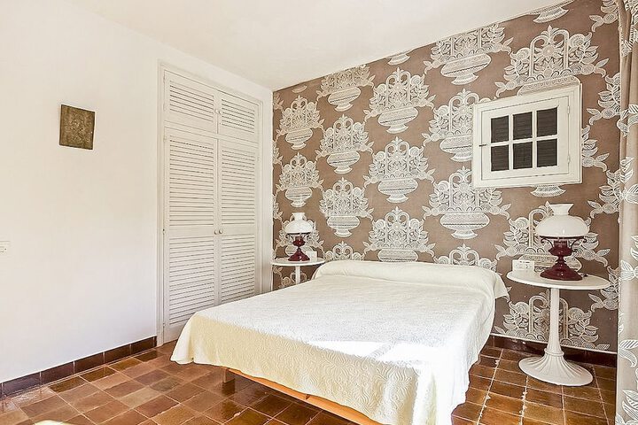 Room 4 of 21
