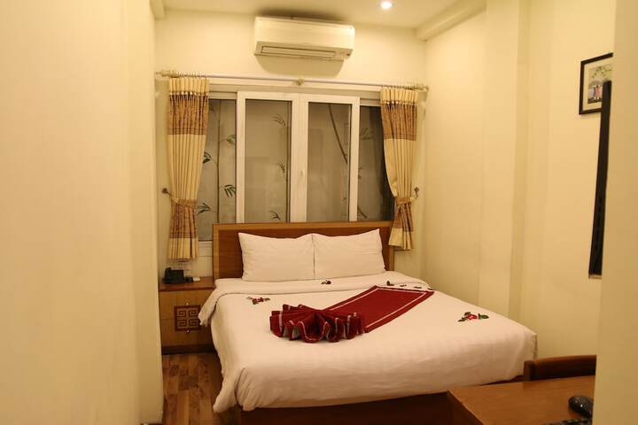 Room 15 of 35