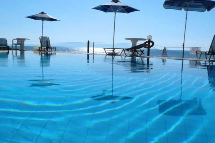 Pool 3 of 6