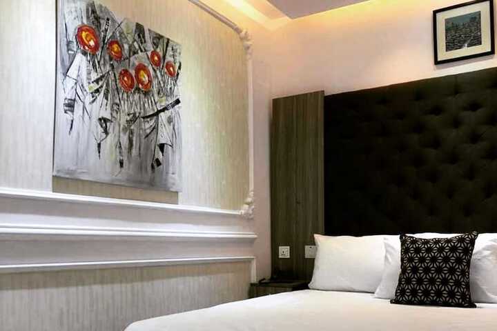 Room 20 of 288