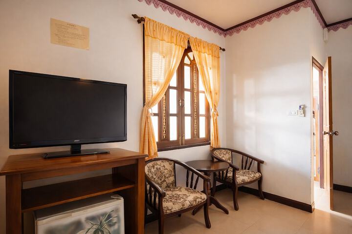 Room 6 of 44