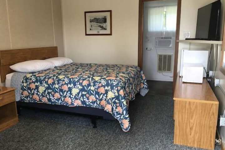 Room 4 of 53