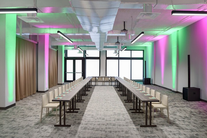 Meeting facility