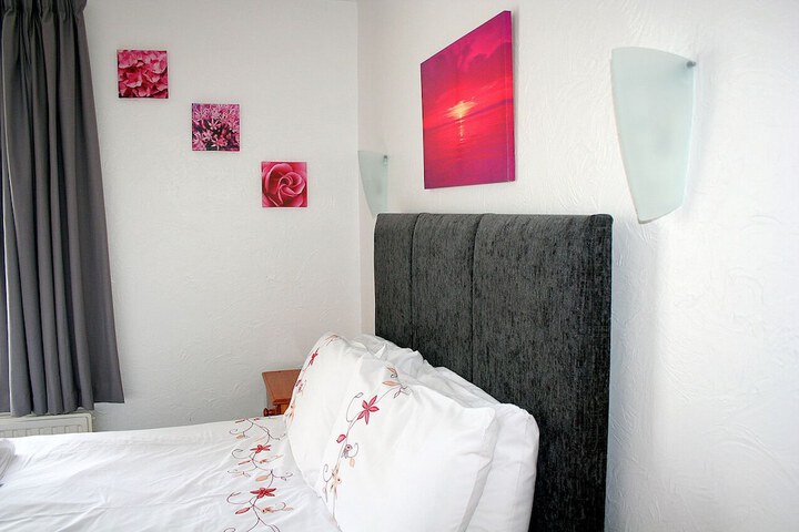 Room 17 of 19