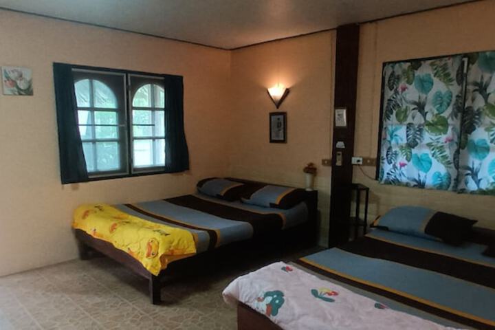 Room 42 of 104