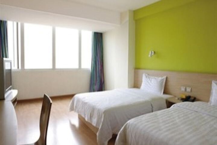 7 Days Inn Wuwei Dongdajie Wenmiao Branch
