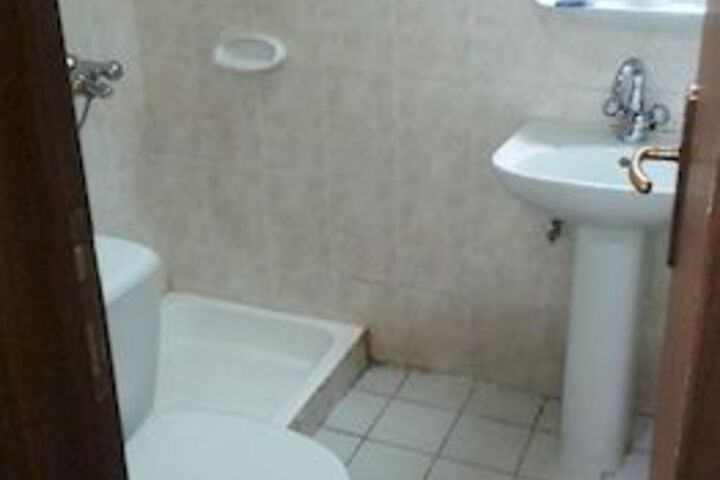 Room 3 of 47