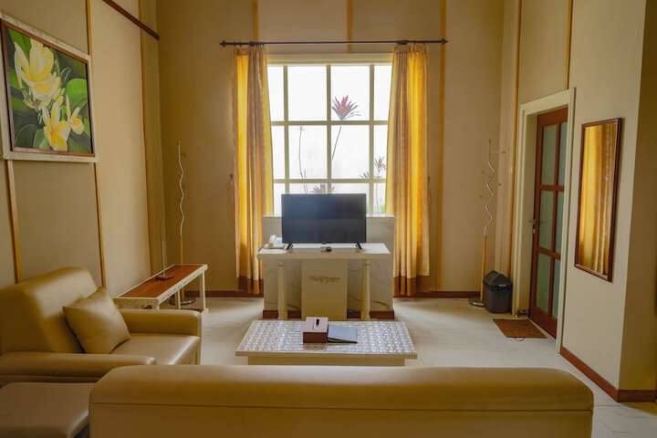 Room 11 of 59