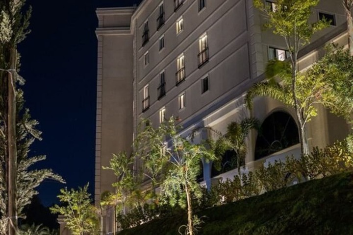 Hotel 75 of 82