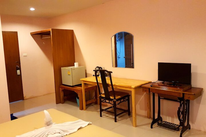 Room 8 of 71
