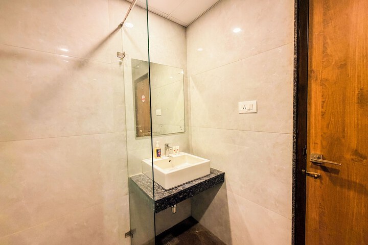 Room 29 of 49