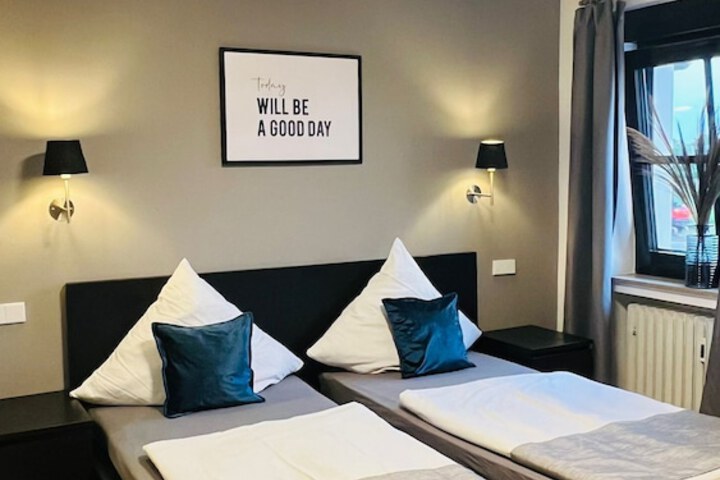 Room 2 of 24