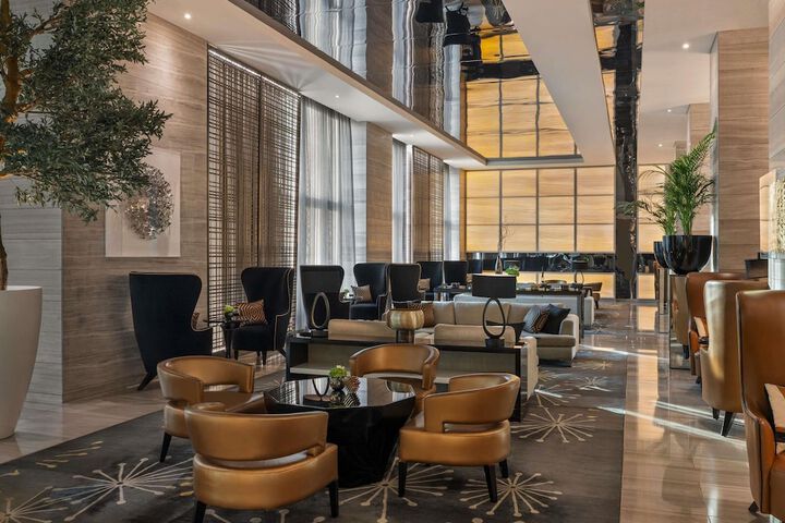 Lounge 199 of 268