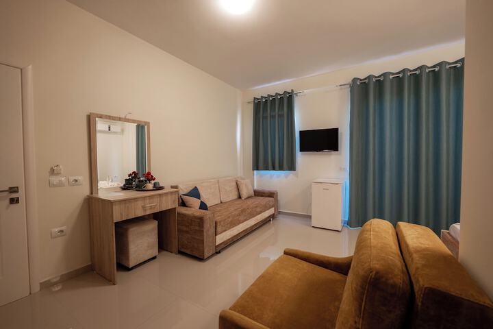 Room 19 of 156