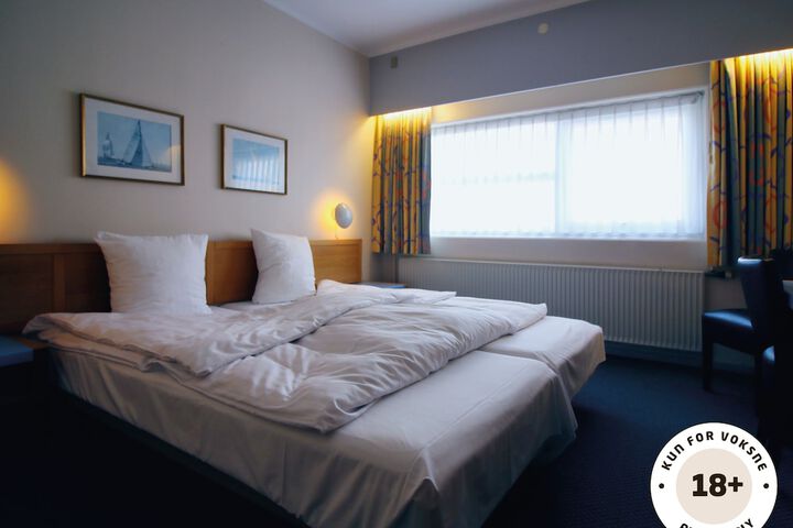 Room 8 of 28