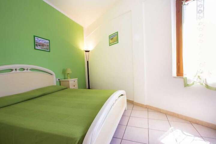 Room 8 of 41