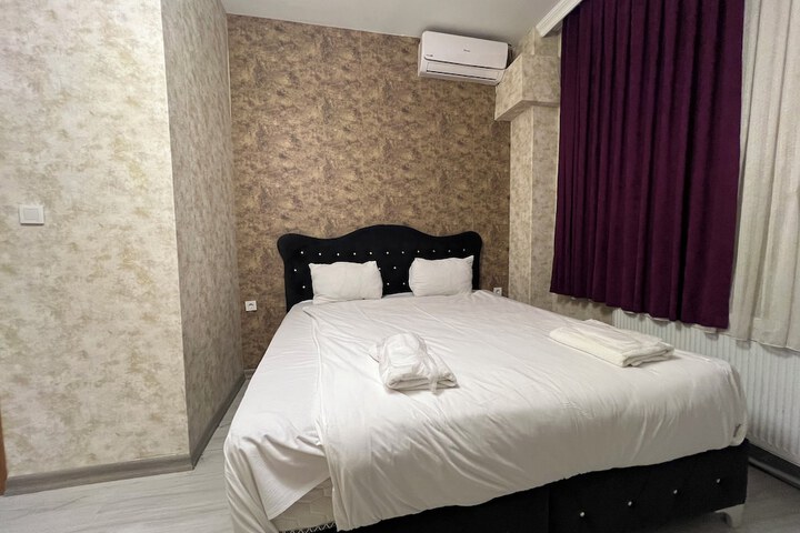 Room 21 of 74