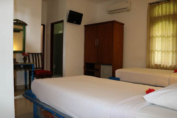 Room 14 of 81