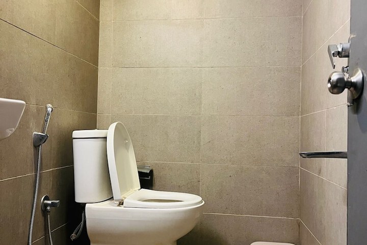 Room 14 of 15