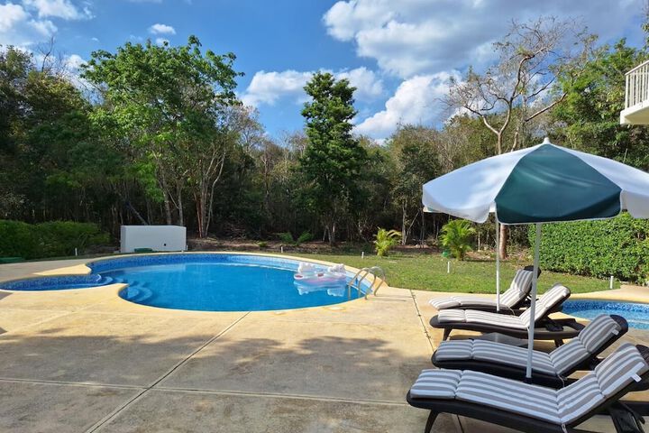 Pool Hotel