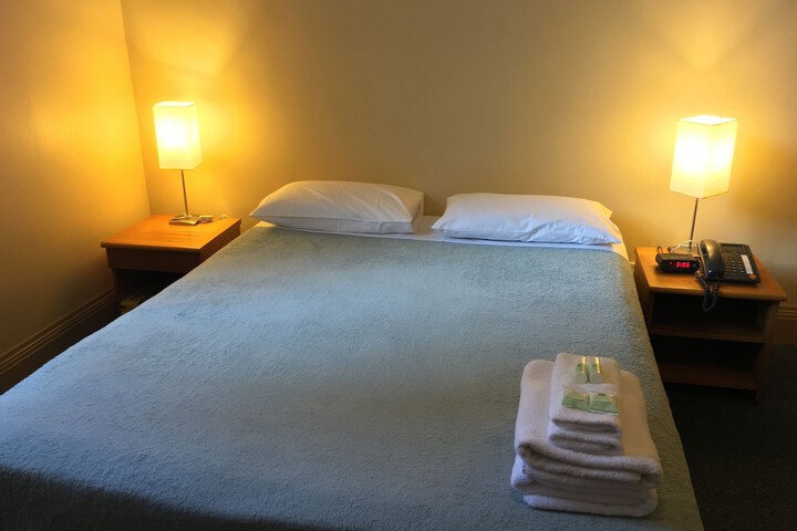 Room 8 of 73